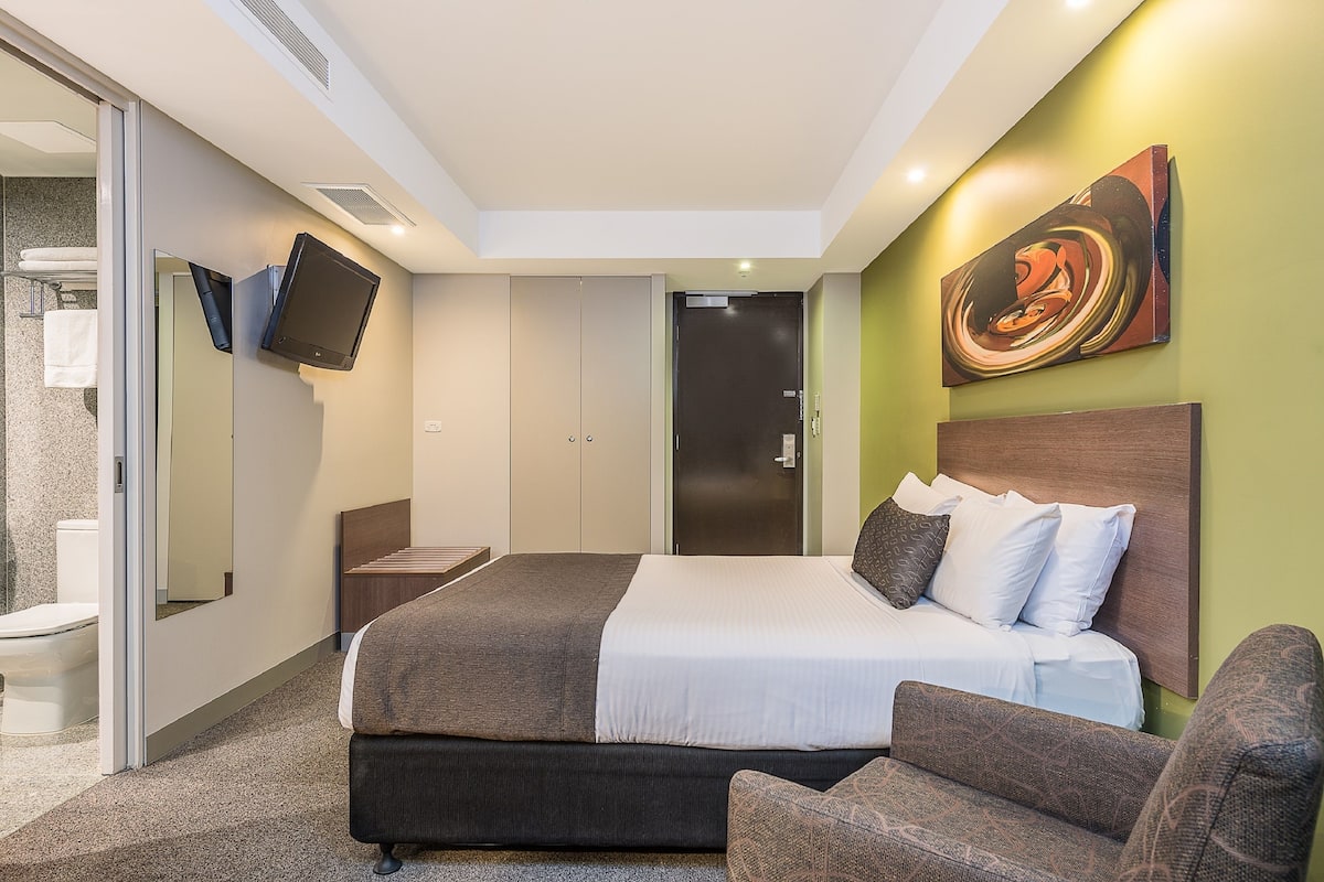 1 chambre, minibar, coffre-fort, bureau