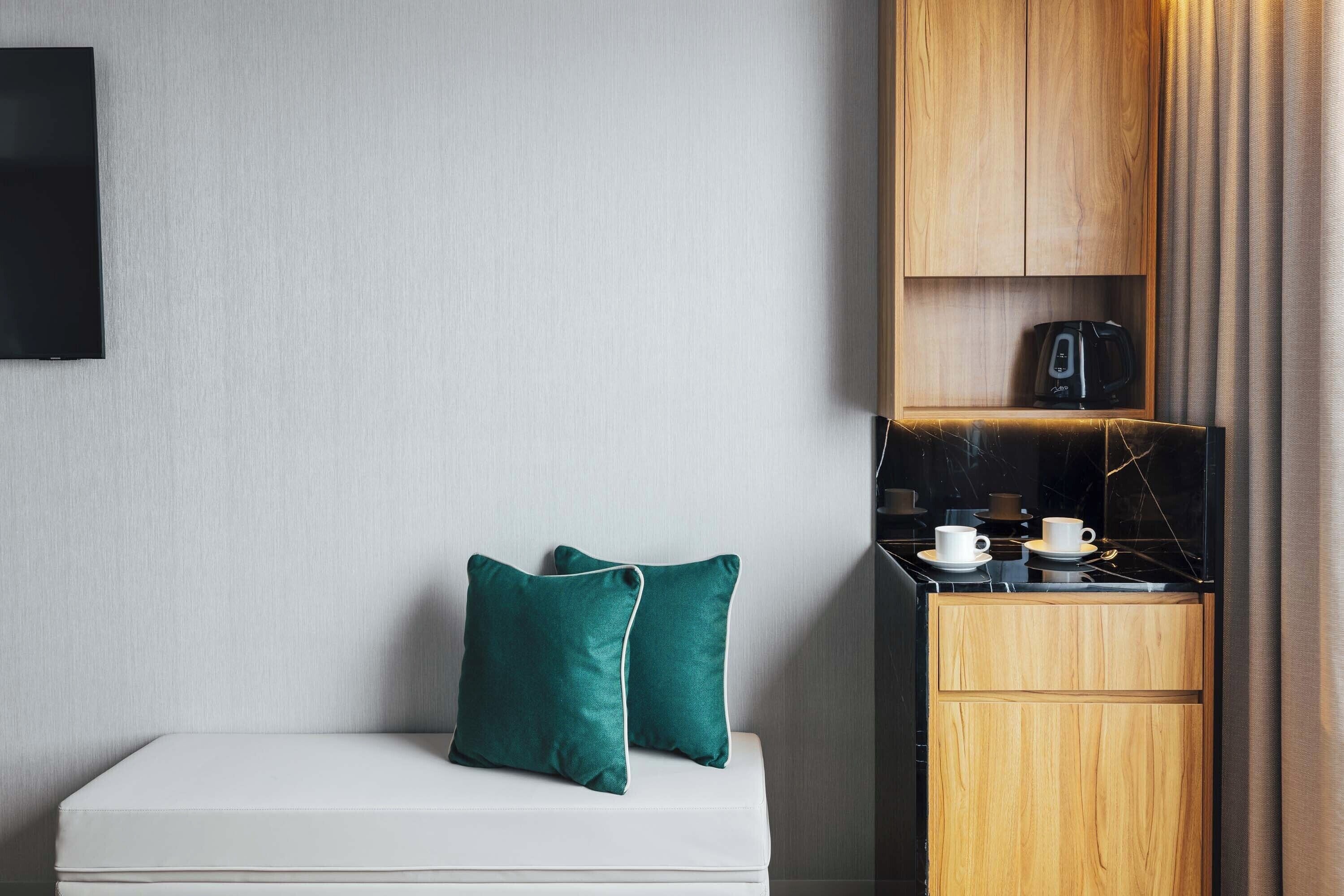 1 bedroom, minibar, in-room safe, desk