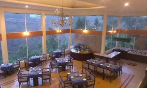Restaurant - T And U Leisure Hotel (Devikolam)