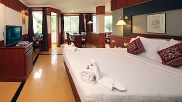 Honeymoon Suite, 1 Double Bed | View from room