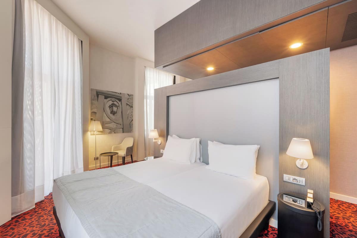 Suite – junior | 1 soverom, allergitestet sengetøy, minibar og safe på rommet