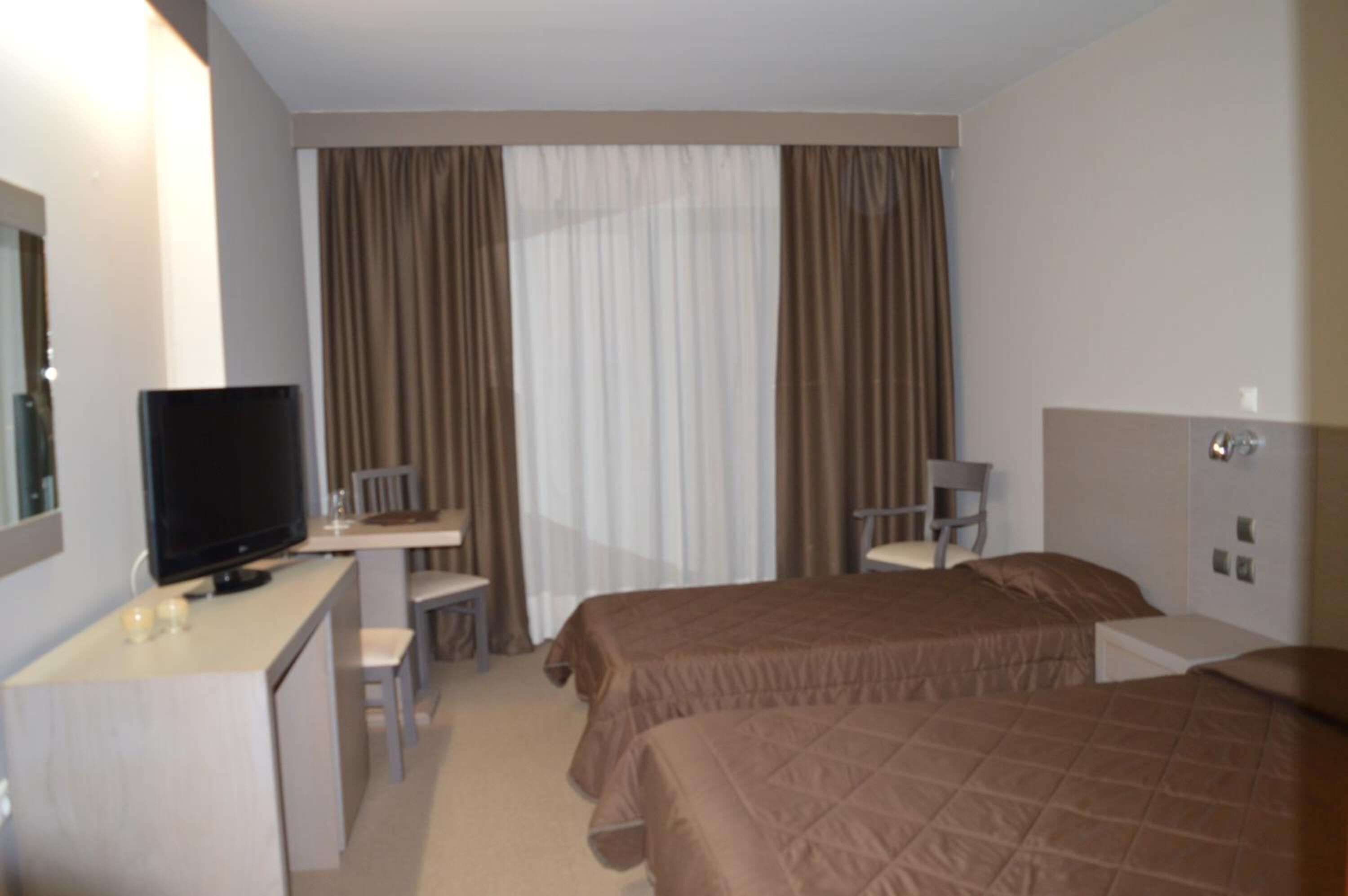 in-room safe, desk, free cots/infant beds, free wifi