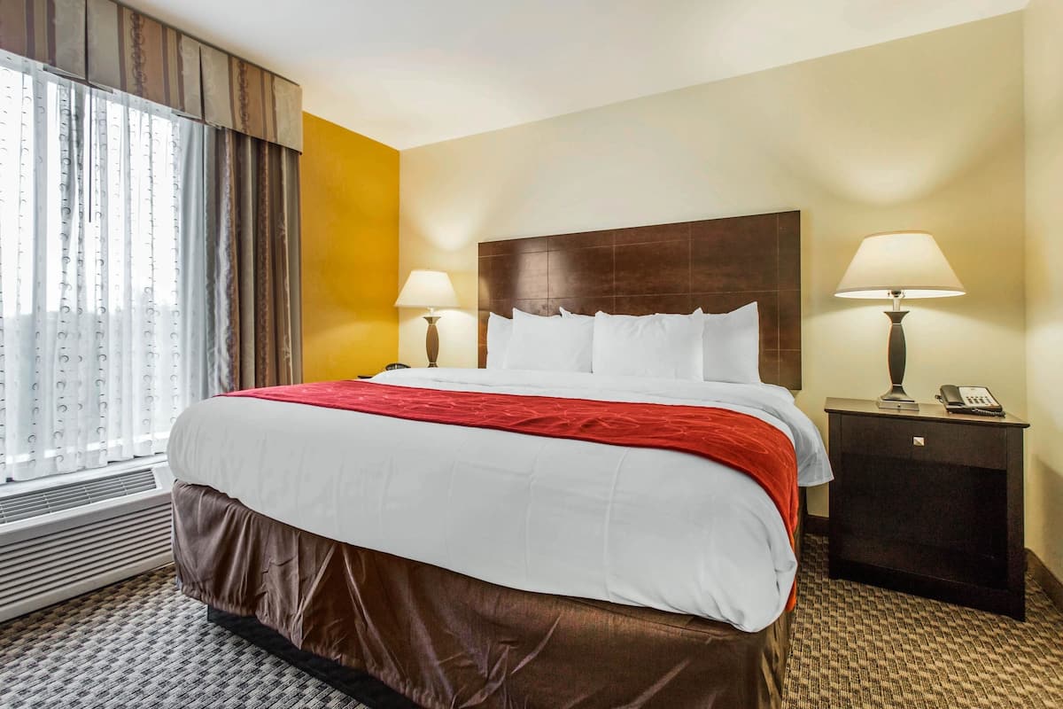 1 bedroom, premium bedding, pillow-top beds, individually decorated