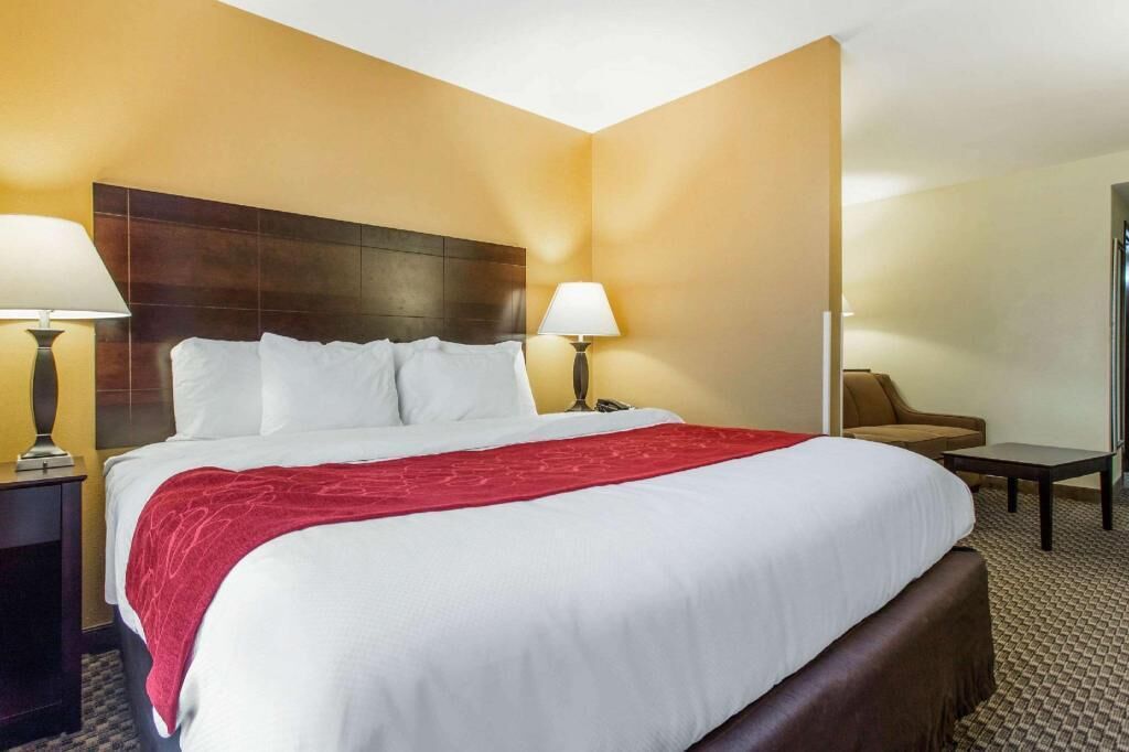 Ropa de cama de alta calidad y camas con pillow-top 