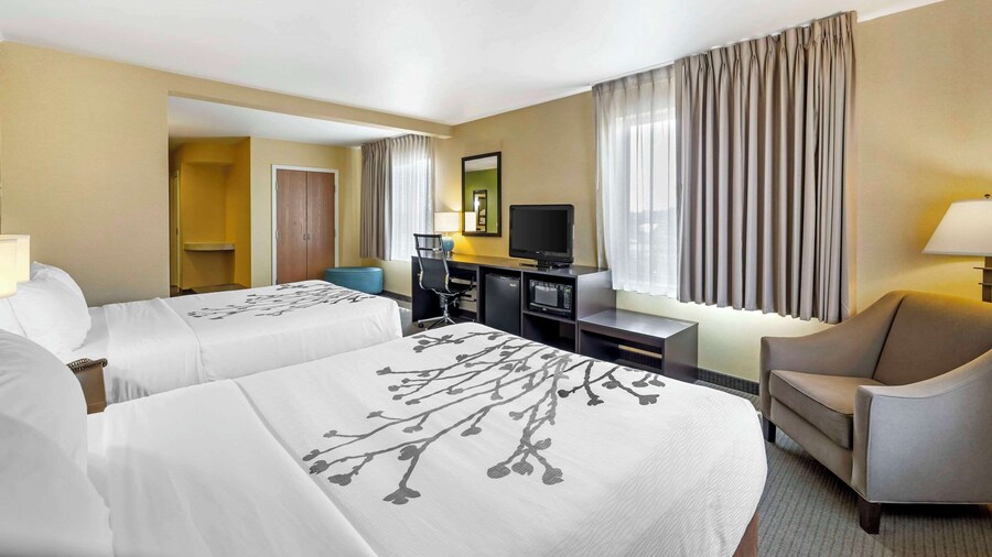 Sleep Inn & Suites