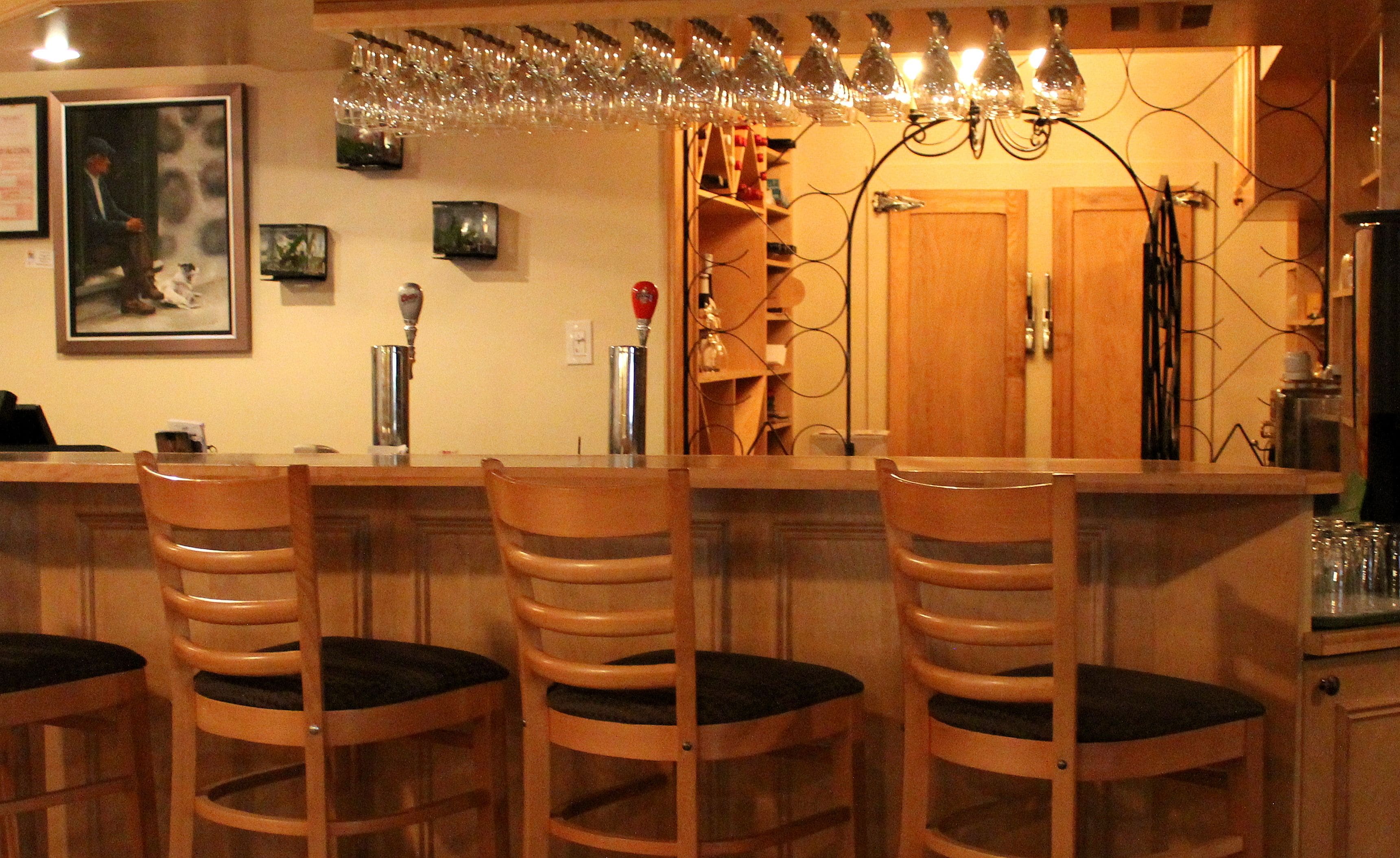 breakfast, lunch and dinner served