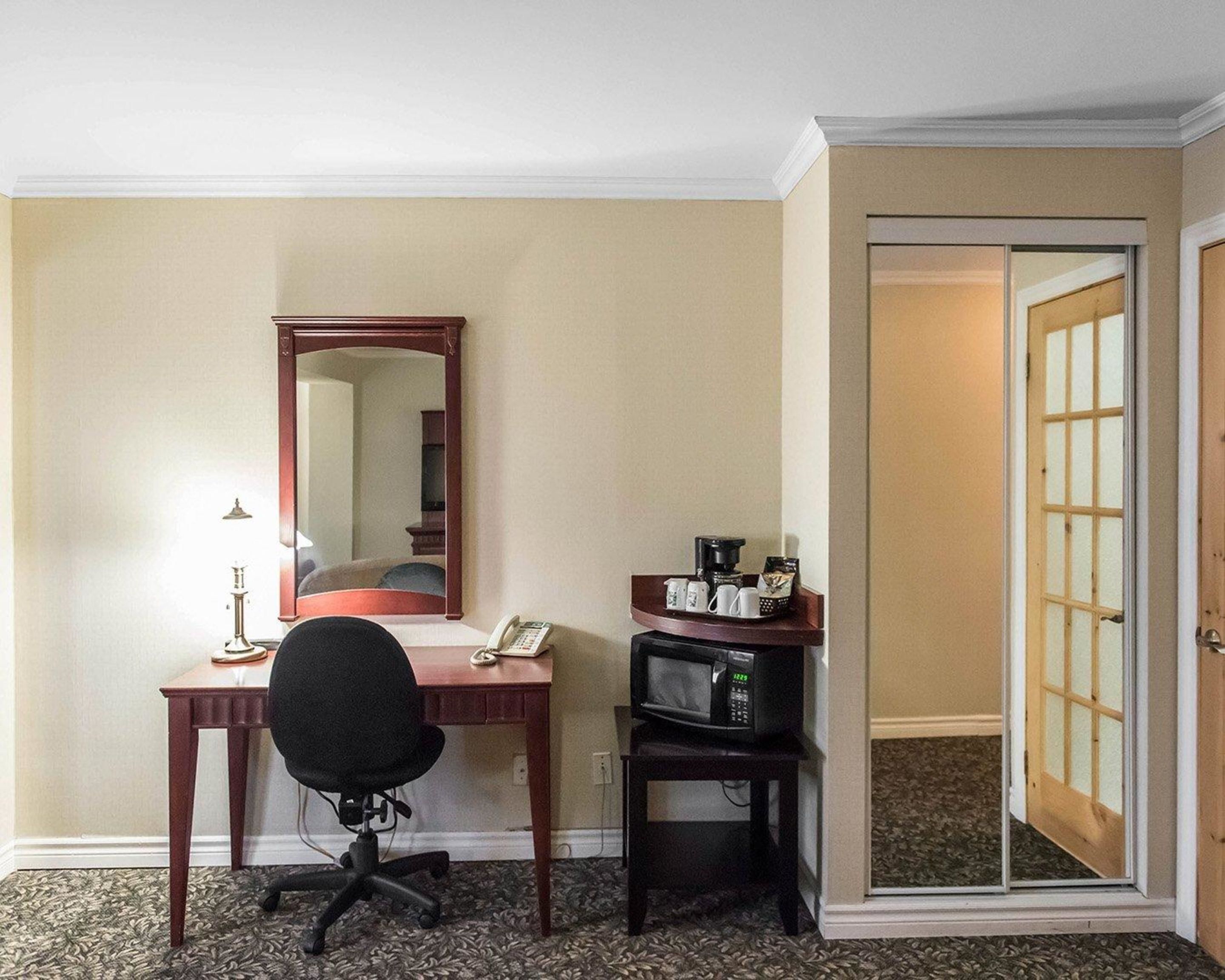 desk, soundproofing, iron/ironing board, rollaway beds