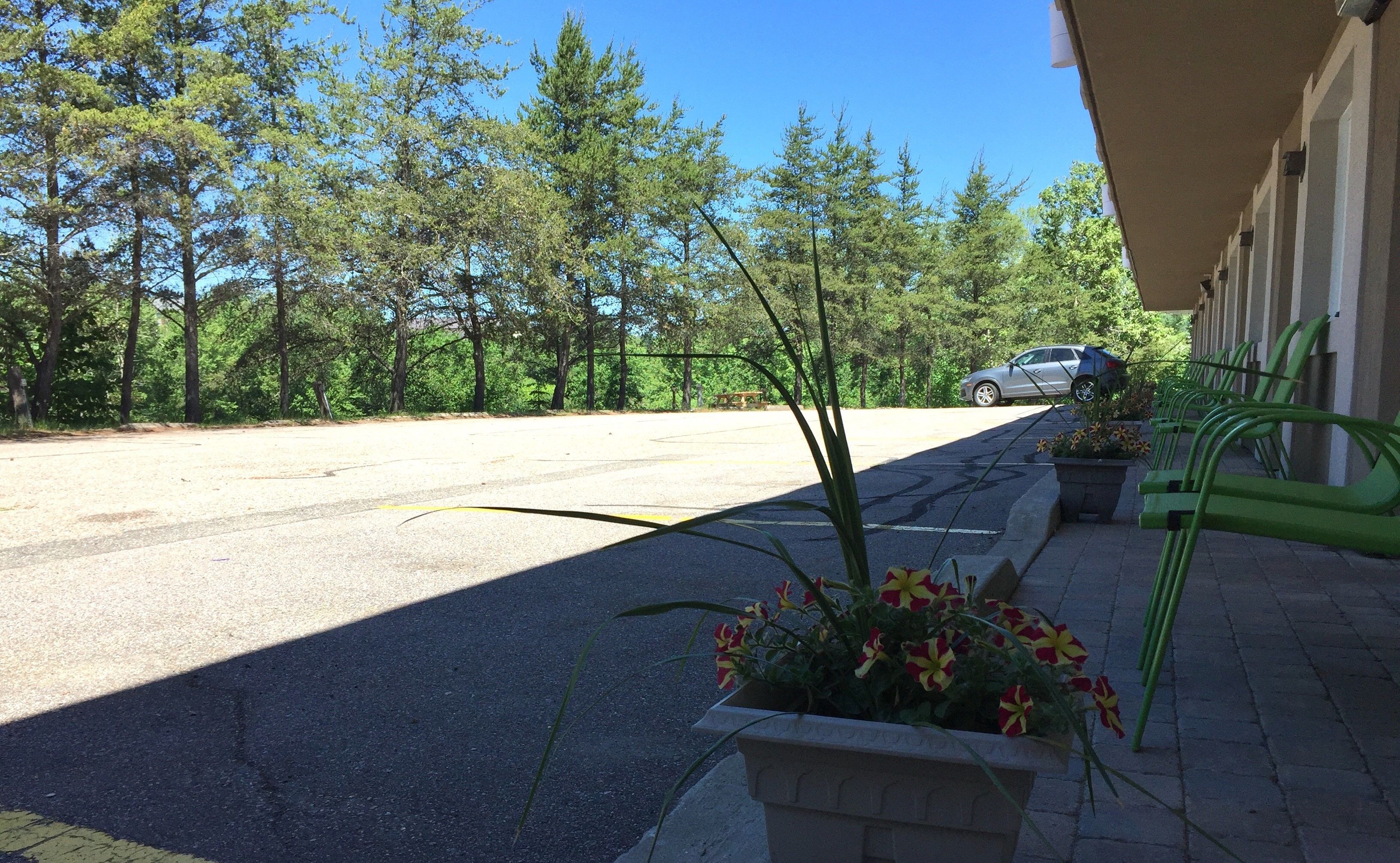 standard room, 2 queen beds, non smoking | desk, soundproofing, iron/ironing board, rollaway beds