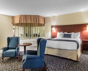 Escritorio, sistema de insonorización, tabla de planchar con plancha