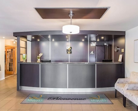 Lobby. Quality Inn Mont-Laurier