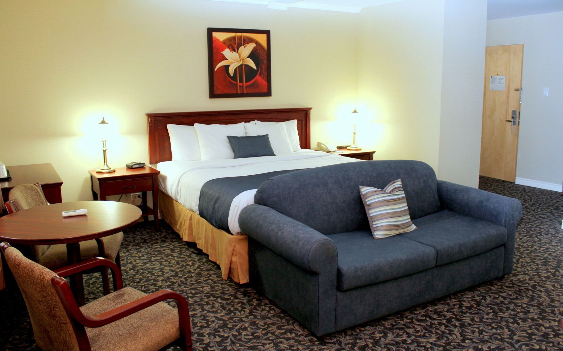 Desk, soundproofing, iron/ironing board, rollaway beds