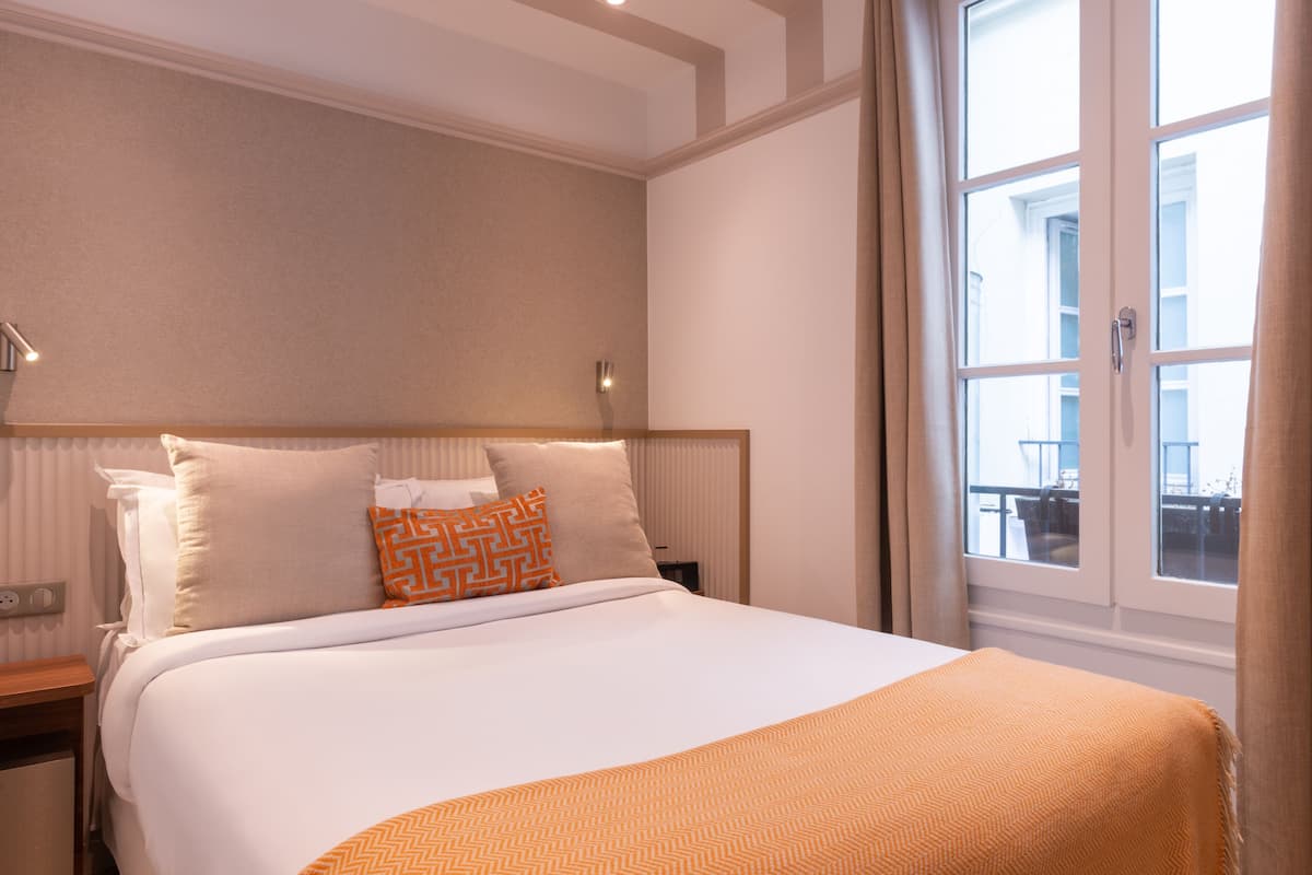 Dupleks | Seprai premium, selimut bulu angsa, minibar, dan brankas