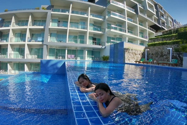 Outdoor pool, pool loungers