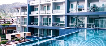 Sugar Palm Grand Hillside