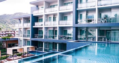 Sugar Palm Grand Hillside