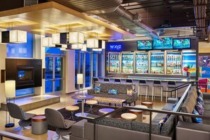 Bar (on property) - Aloft by Marriott Denver Airport at Gateway Park (Aurora)