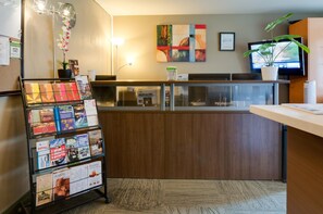 Interior - Nuvo Hotel & Suites (Calgary)