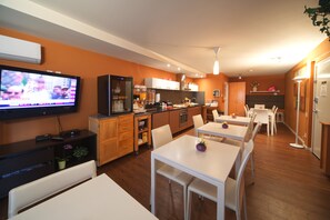 Tägliches inbegriffenes Frühstücksbuffet