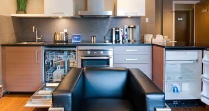Nuvo Hotel & Suites