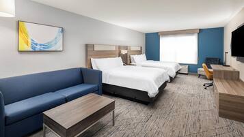 Caja de seguridad en la habitación, escritorio y cortinas blackout