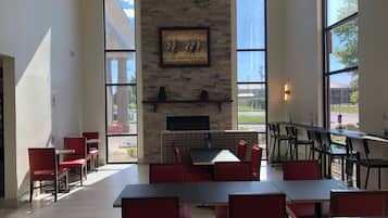 Gratis morgenmadsbuffet hver dag