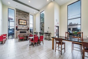 Free daily buffet breakfast  - Holiday Inn Express & Suites Franklin KY by IHG (Franklin)