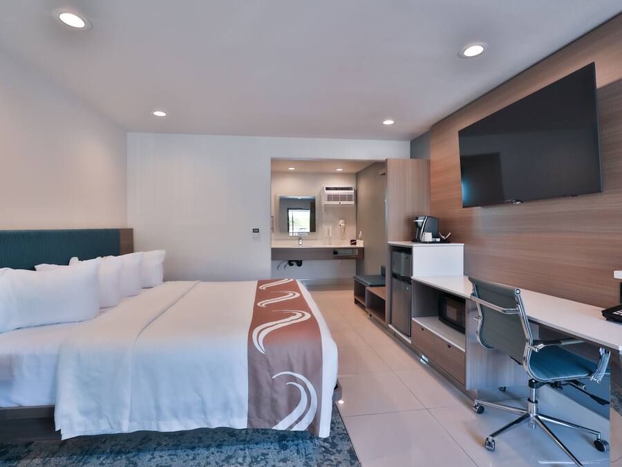 Premium bedding, pillowtop beds, in-room safe, individually furnished