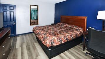 Standard Room, 1 King Bed, Smoking