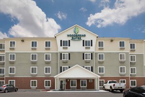 Exterior - WoodSpring Suites San Antonio North Live Oak I-35 (San Antonio)