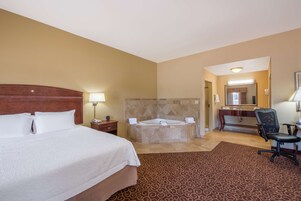 1 King Bed Whirlpool Ste NoSmk | Premium bedding, in-room safe, desk, iron/ironing board