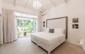 Villa Frida Offsite (1 km from hotel)