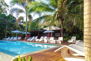3 outdoor pools, open 8:00 AM to 9:00 PM, pool umbrellas, pool loungers