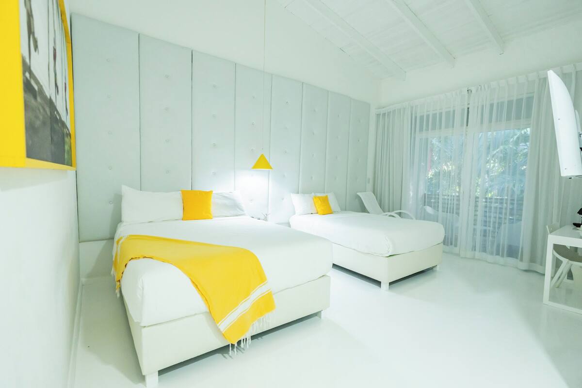 Deluxe Room, 2 Double Beds