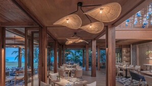5 Restaurants; Frühstück, Mittagessen und Abendessen werden serviert