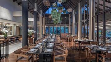 5 Restaurants; Frühstück, Mittagessen und Abendessen werden serviert