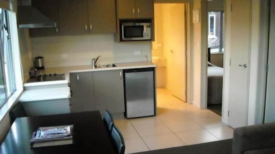 St John's Court Motel