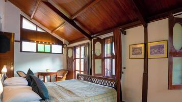 Modern Heritage Classic Room | 1 bedroom, premium bedding, minibar, in-room safe