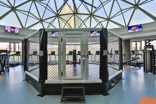 Yiwu International Mansion Hotel