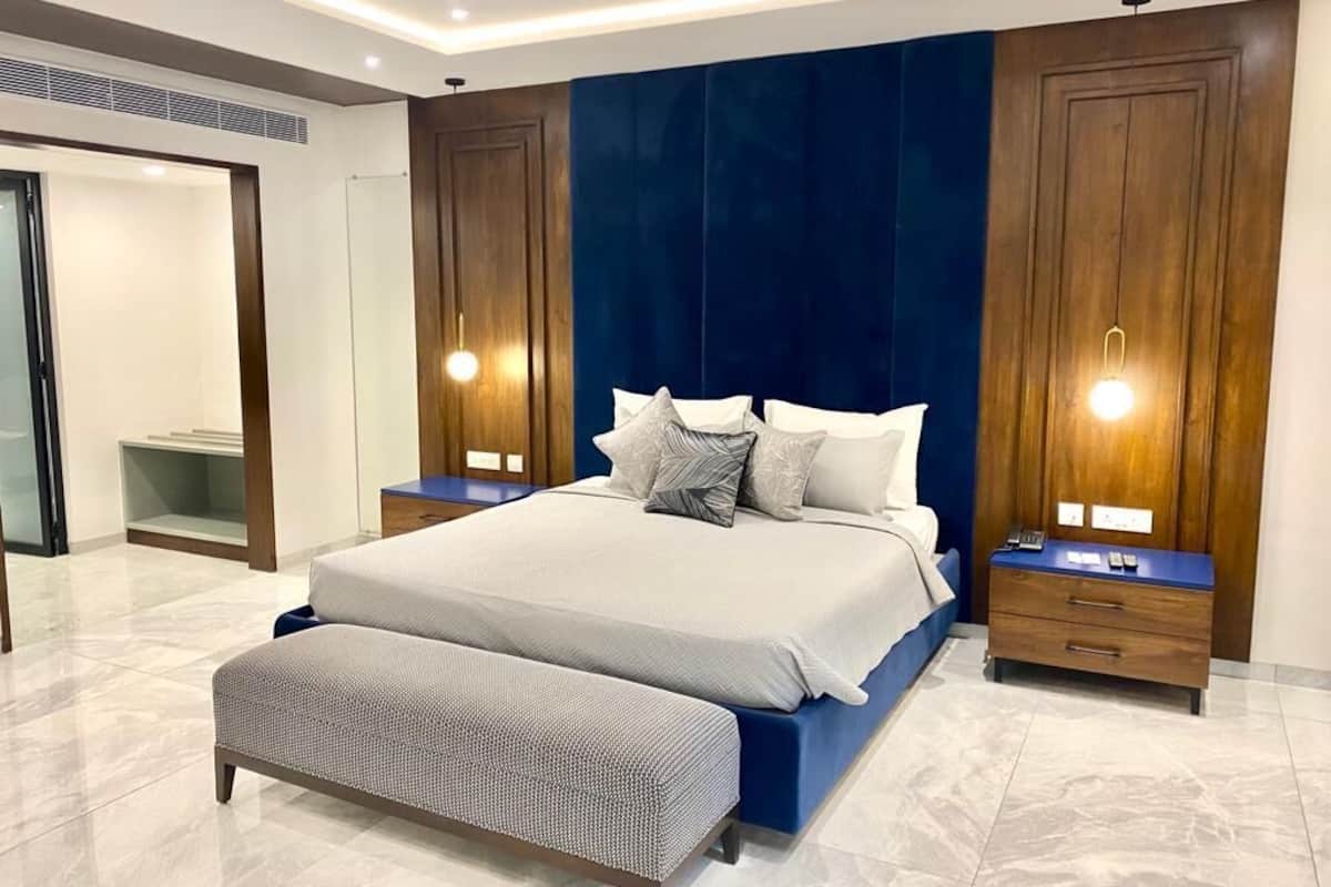 lifestyle suite | 1 bedroom, egyptian cotton sheets, premium bedding, select comfort beds