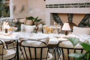 Dining - Granville (Brighton)