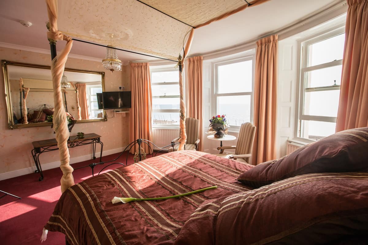 Superior Double Room | In-room safe, individually decorated, iron/ironing board, free WiFi