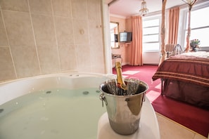 Superior Double Room | In-room safe, individually decorated, iron/ironing board, free WiFi - Granville (Brighton)