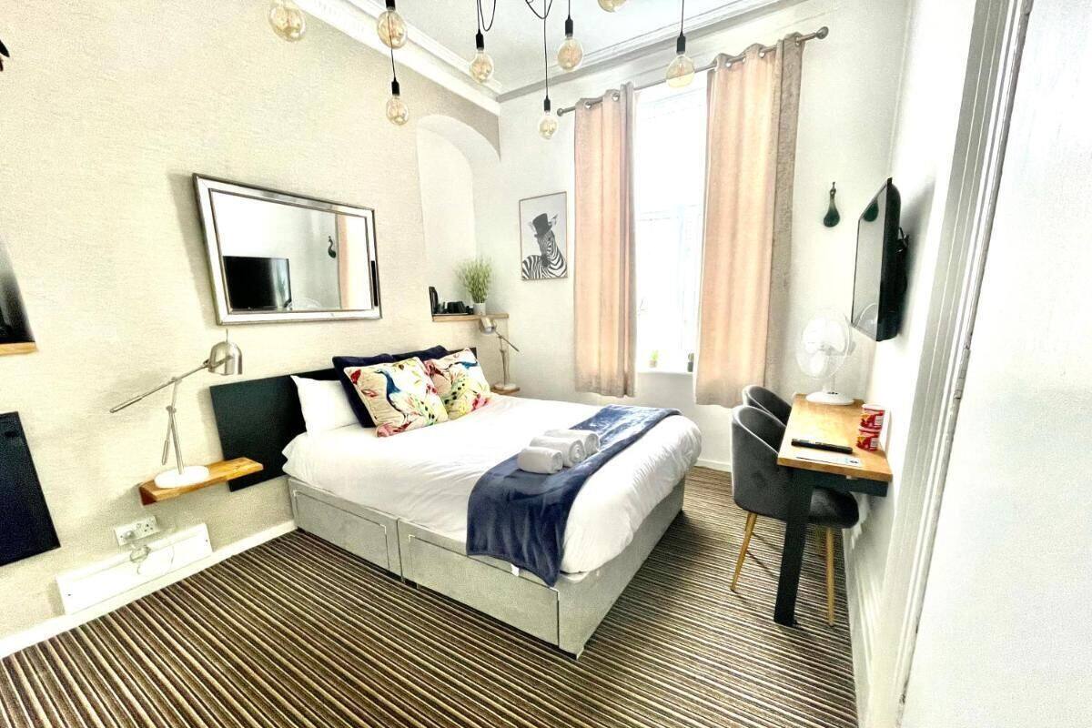 Quarto casal luxo, acessível, suíte | Parte interna