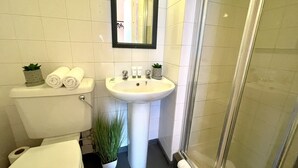 Unclassified image, 5 of 34, button - Brighton Black Hotel & Hot Tubs (Brighton)
