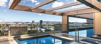 Oaks Brisbane Casino Tower Suites