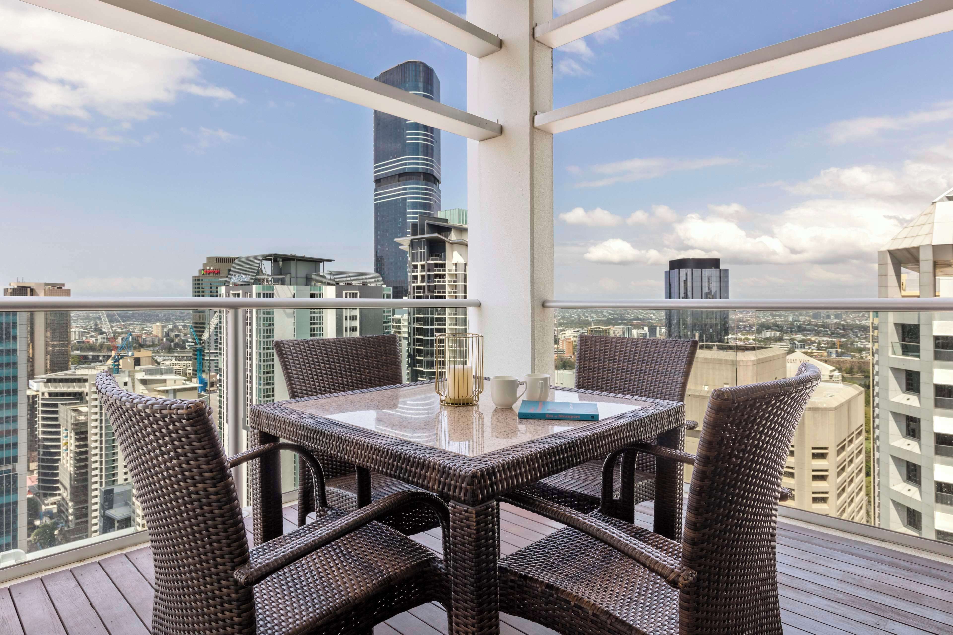 Huoneisto, 3 makuuhuonetta | Työpöytä, kannettavalle tietokoneelle sopiva työtila