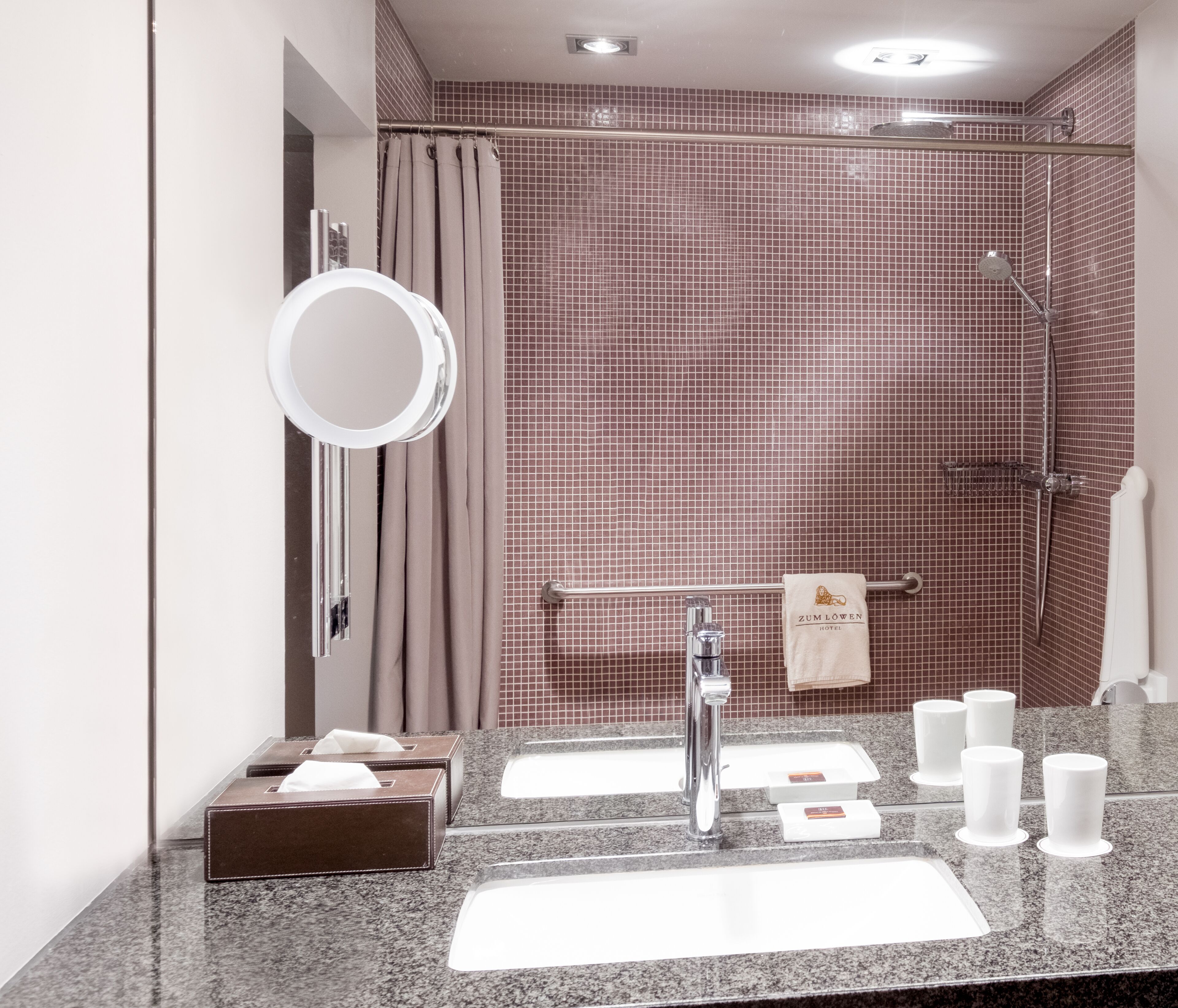 standard single room, 1 bedroom | bathroom shower