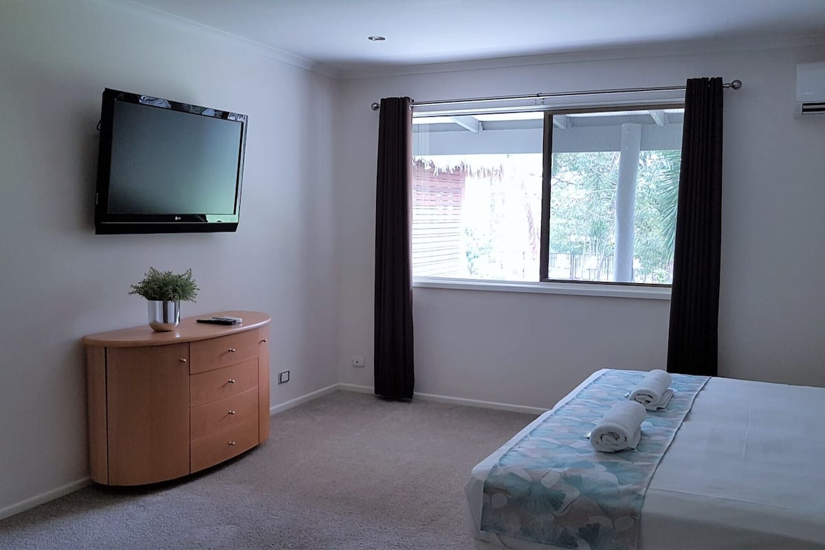 Kamar Quadruple | Wi-Fi gratis dan seprai linen