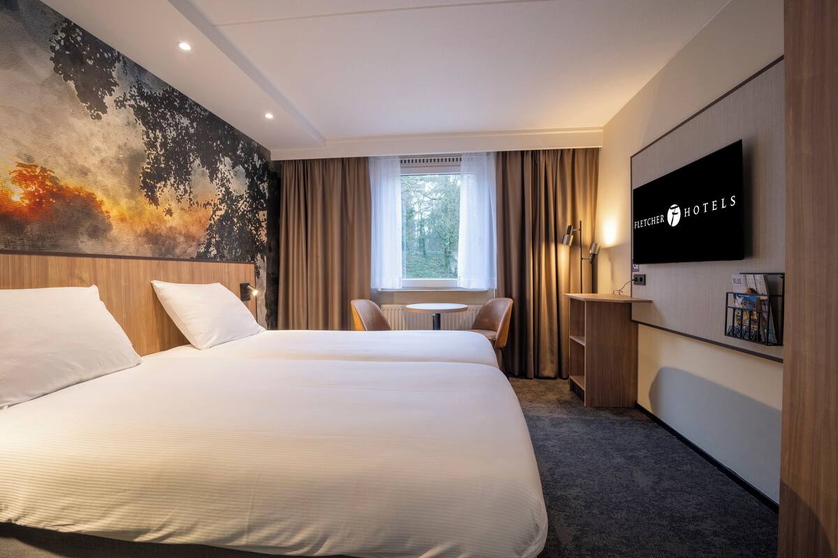 Comfort Double Room | Bathroom | Free toiletries, hair dryer, towels