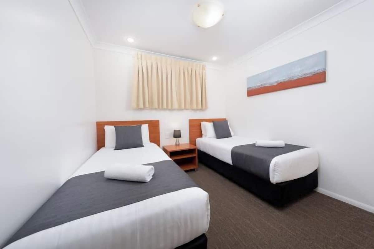 Premium bedding, pillowtop beds, minibar, laptop workspace